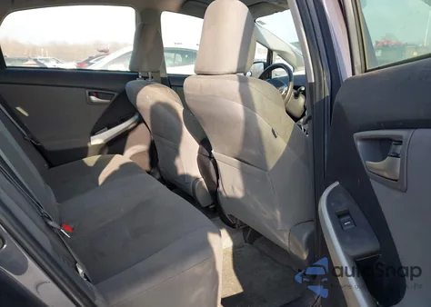 2013 Toyota Prius Two z USA, uszkodzony, nr VIN JTDKN3DUXD5617858